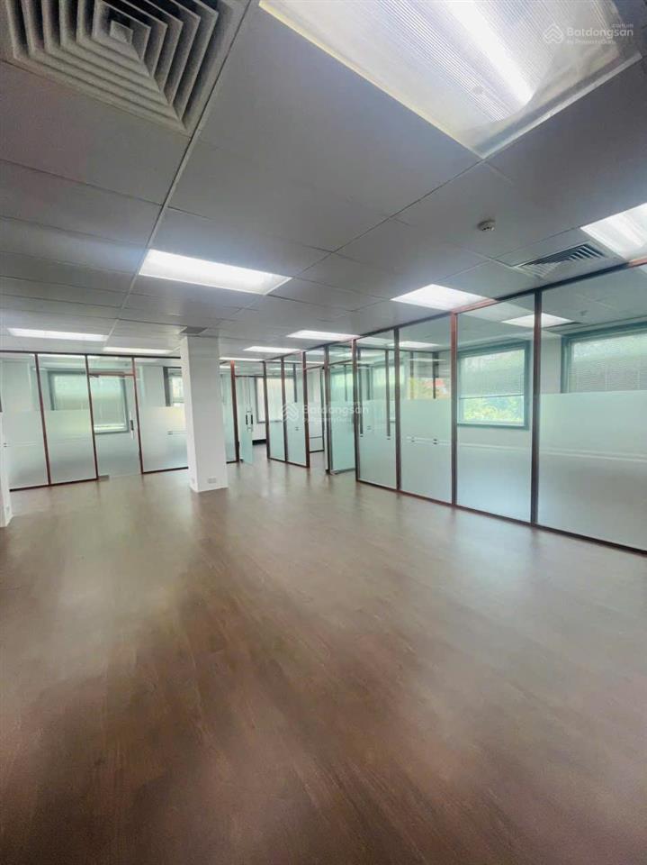 Cho thuê văn phòng diện tích 150m2 160m2 đường pasteur quận 1  0938 202 ***