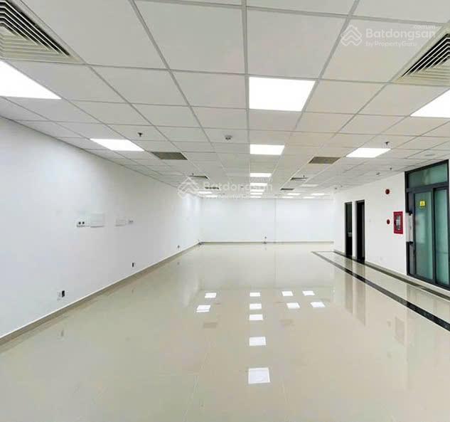 Cho thuê văn phòng mặt tiền đường hát giang tân bình 170m2 giá rẻ