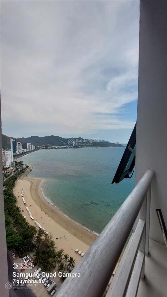 Căn hộ sát biển, view phòng ngủ nhìn toàn cảnh biển giá chỉ 2,75 tỷ tại mường thanh viễn triều