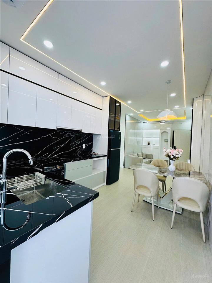 Không nên bỏ lỡ 1 căn hộ nằm tại tầng 12a mã căn 28 tòa oc1b view xéo biển, nội thất mới 99%