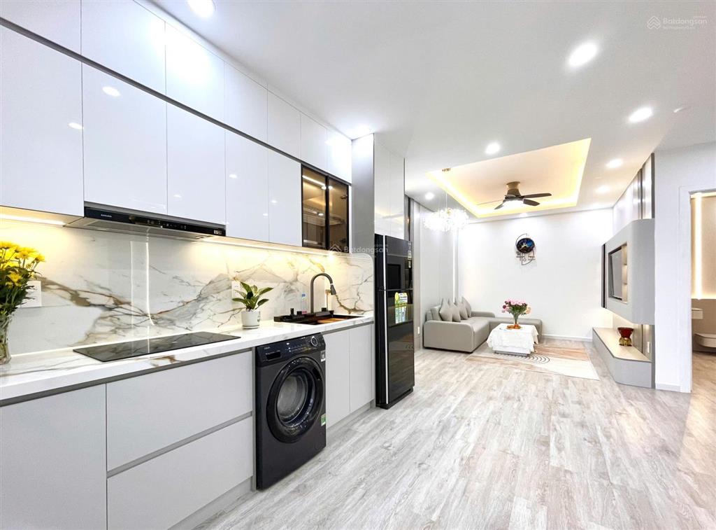 Một căn hộ nội thất mới chỉ việc xách vali vào ở, cách biển chỉ vài bước chân tại mt viễn triều