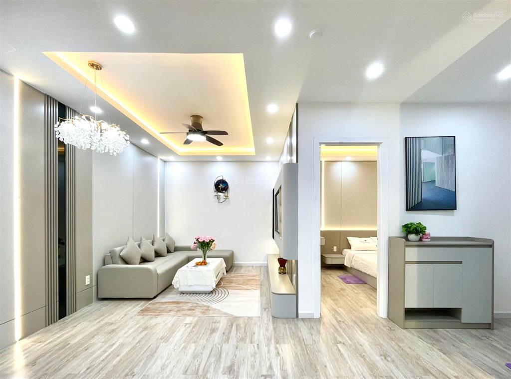 Một căn hộ nội thất mới chỉ việc xách vali vào ở, cách biển chỉ vài bước chân tại mt viễn triều