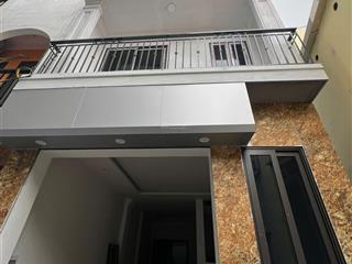 Cc bán nhà phường thanh liệt 50m2 x 3 tầng chỉ 7,05 tỉ , dân xây , ô tô đỗ gần, 0988 913 ***