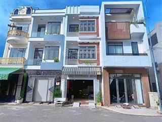 Nhà lầu trệt ngay 550 dĩ an 65m giá 4tỷ790
