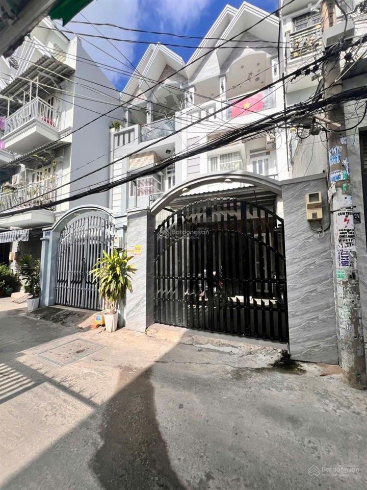 Bán gấp nhà hẻm xe hơi 1806 huỳnh tấn phát, tt nhà bè. dt 4x18m. 3 tầng, sân thượng. giá 5.6 tỷ