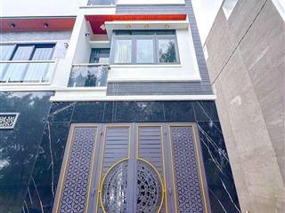 Bán nhà mới xây dựng 100% hẻm xe hơi. dt 4x20m. 3 tầng. sân thượng. giá rẻ duy nhất 5 tỷ 950 tr