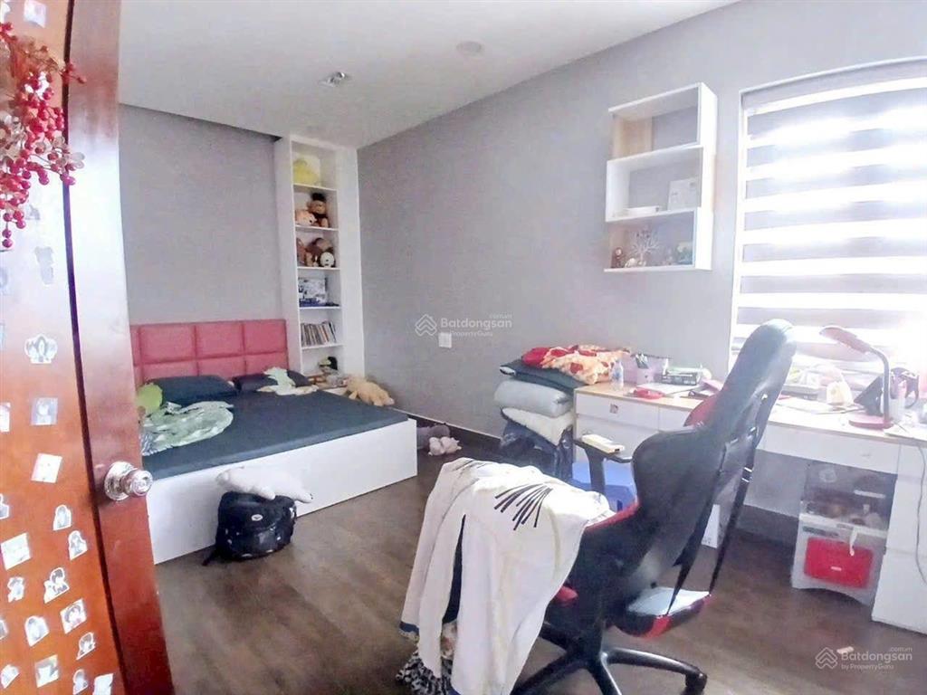 Căn rẻ nhất kdc vạn hưng phú, dt 7x16m, 3 tầng áp mái. giá chỉ 9.99 tỷ