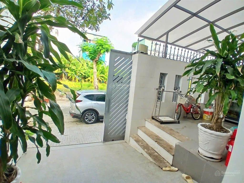 Căn rẻ nhất kdc vạn hưng phú, dt 7x16m, 3 tầng áp mái. giá chỉ 9.99 tỷ