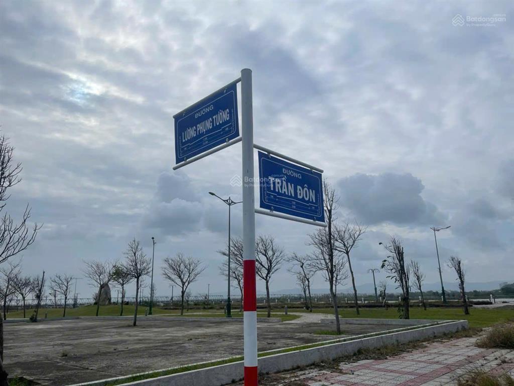 Đầu tư ngay biệt thự nam tuy hòa sinh lời cực cao chỉ 10 tỷ.  ngay 0966 382 ***