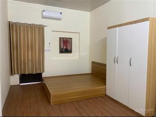 Cho thuê nhà riêng 1.5 tầng ở quang trung sử dụng 80m2, full nội thất, vệ sinh khép kín, 2 thoáng.