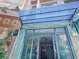 Chính chủ bán gấp nhà mặt tiền đường số quận 4. 46m2 3lầu 11ty9