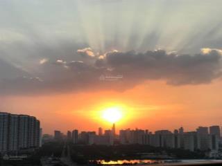 Bán gấp căn hộ 2pn view hồ bơi full nt chỉ tt 1,8t nhận nhà