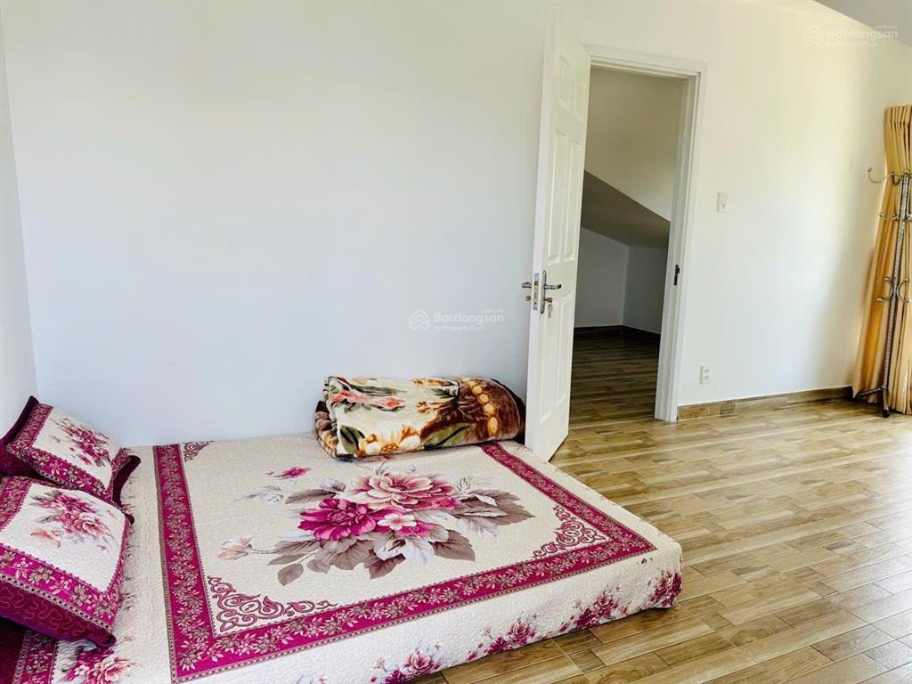 Cần cho thuê nhà mới đẹp 2 mặt tiền khu an phú house  cao thắng, p7, đà lạt