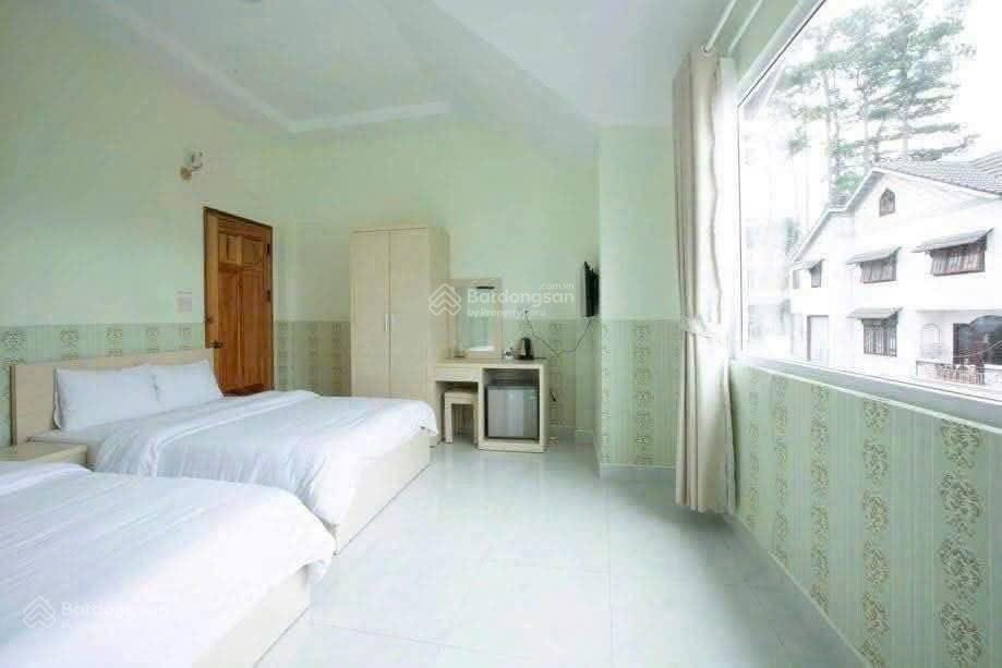 Khách sạn phường xuân hương, đà lạt, 11 phòng, sổ riêng hoàn công, giá 8,6 tỷ