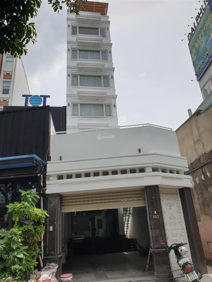 Cho thuê văn phòng mặt tiền đường điện biên phủ p25 dt 50m2 đối diện landmark 81