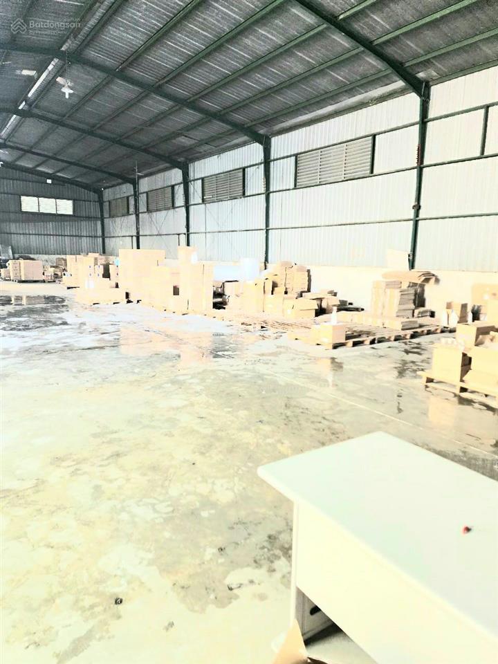 Cho thuê kho xưởng cont vào kho đủ dt 600m2, có điện 3 pha