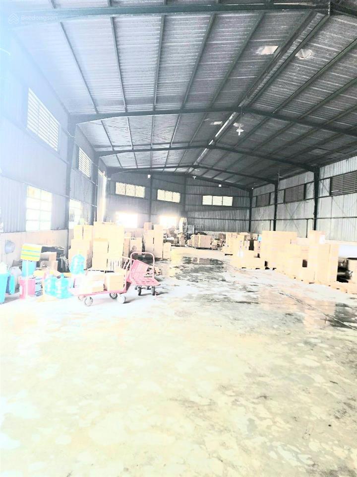 Cho thuê kho xưởng cont vào kho đủ dt 600m2, có điện 3 pha