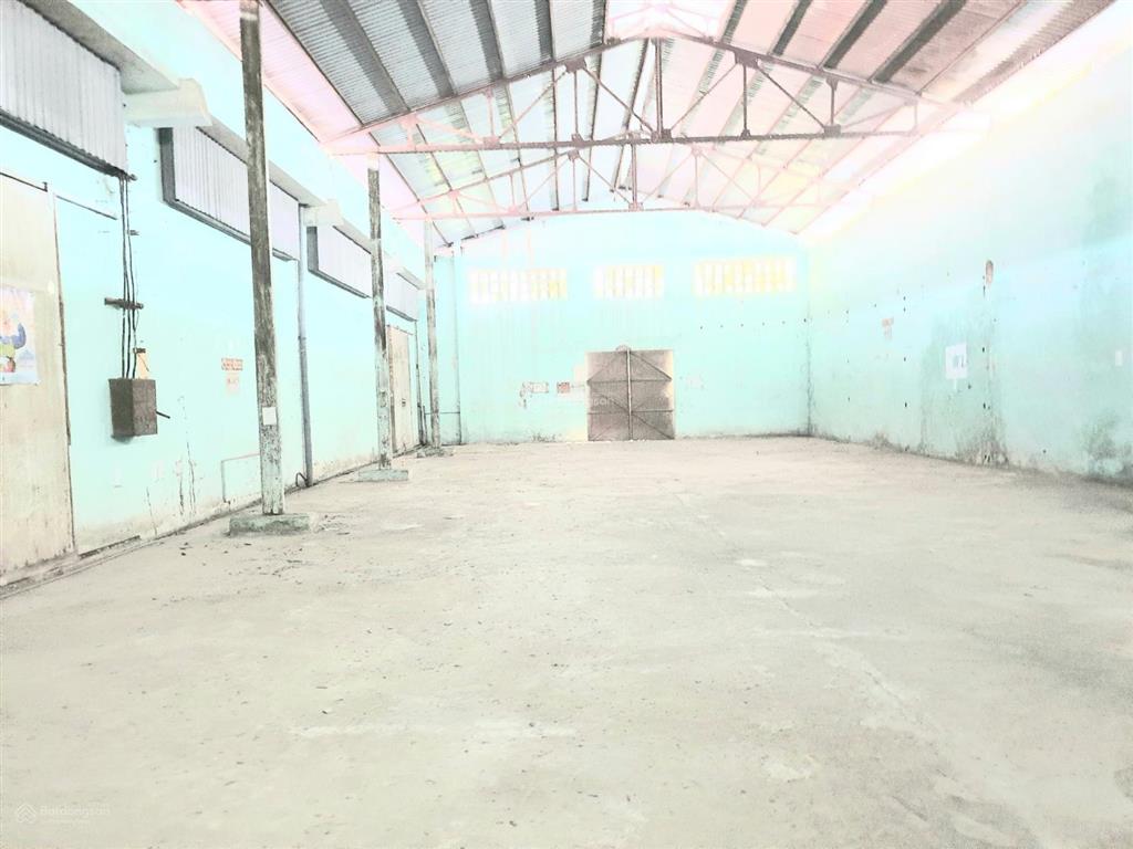Cho thuê kho xưởng cont vào kho đủ dt 600m2, có điện 3 pha