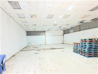 Cho thuê kho, nhà xưởng dt 250m2 tại quận phú nhuận giáp sân bay tân sơn nhất