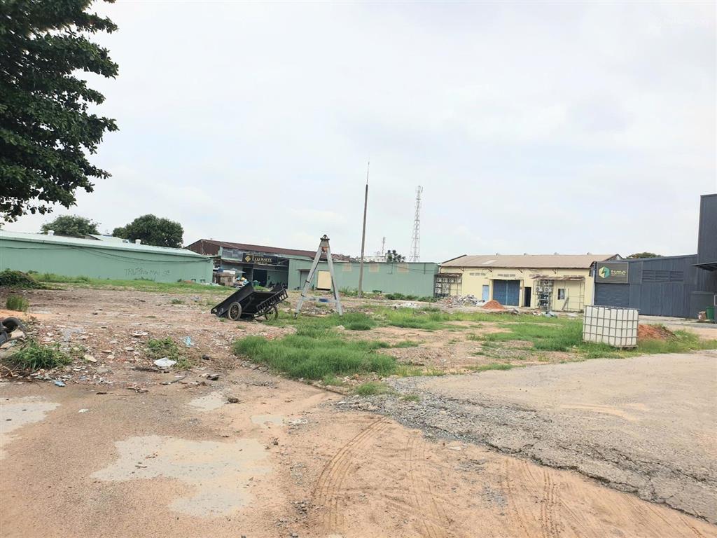 Cho thuê đất mặt tiền đã san lấp 3000m2 đường xn ngay ngã 4 thủ đức, phù hợp làm bãi