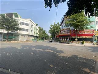Bán nhà căn góc khu kinh doanh đường xc9a bến cát  binh duong
