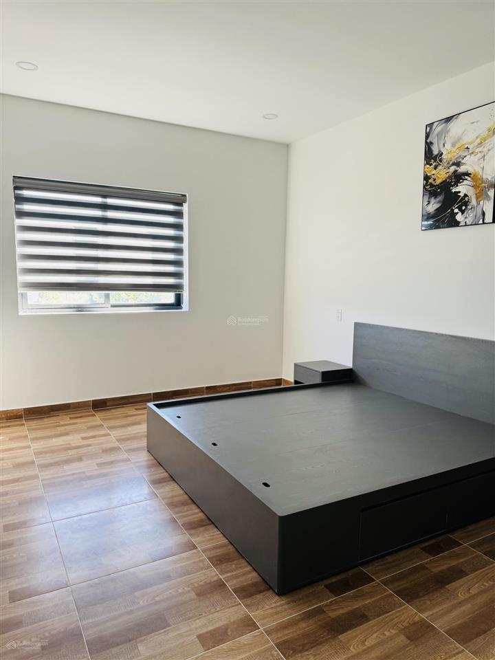 Cho thuê căn nhà trục chính dự án phúc an garden mới 100%, đầy đủ nội thất cao cấp 13tr/tháng