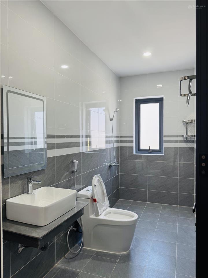 Cho thuê căn nhà trục chính dự án phúc an garden mới 100%, đầy đủ nội thất cao cấp 13tr/tháng