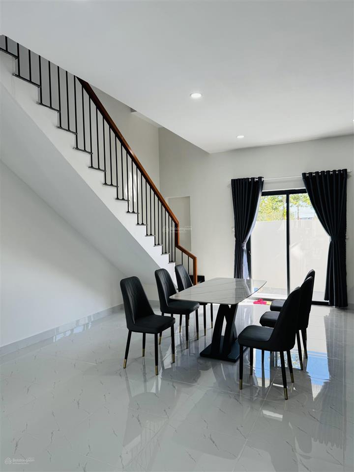 Cho thuê căn nhà trục chính dự án phúc an garden mới 100%, đầy đủ nội thất cao cấp 13tr/tháng