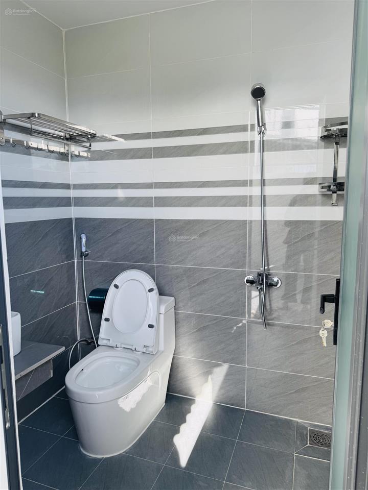 Cho thuê căn nhà trục chính dự án phúc an garden mới 100%, đầy đủ nội thất cao cấp 13tr/tháng