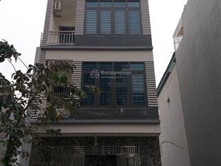 Cho thuê nhà phân lô, ô tô tránh, vỉa hè ở linh đàm  nhà mới, dt 60 m2, 4 tầng, 5 phòng, 3 wc