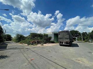 Đất trống ngang 23m mặt tiền đường lâm viên q9 cần bán