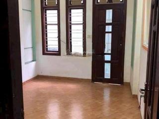 Cho thuê nhà tại ngõ 24 hoàng quốc việt, cầu giấy  hn  diện tích 40m² x 5 tầng
