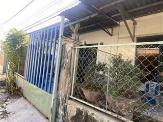 Bán nhà 1000m2 có 300m2 thổ cư. chủ gốc xưa giờ