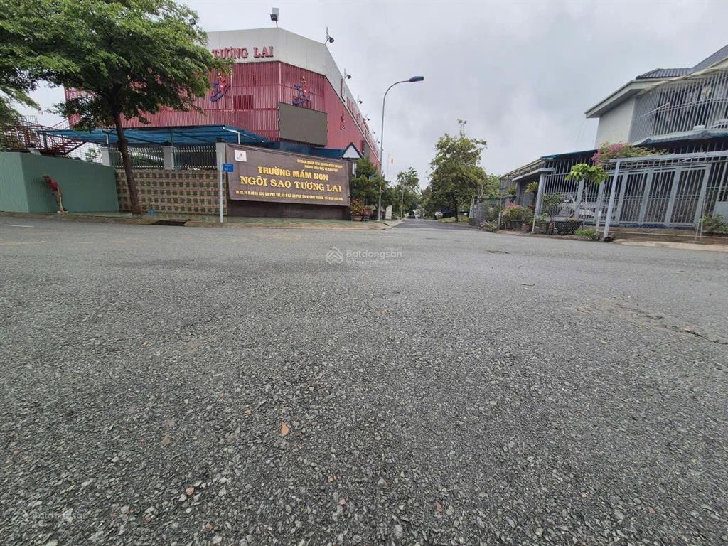 Chủ cần bán gấp biệt thự 250m2 xã an phú tây, giá 7.5 tỷ