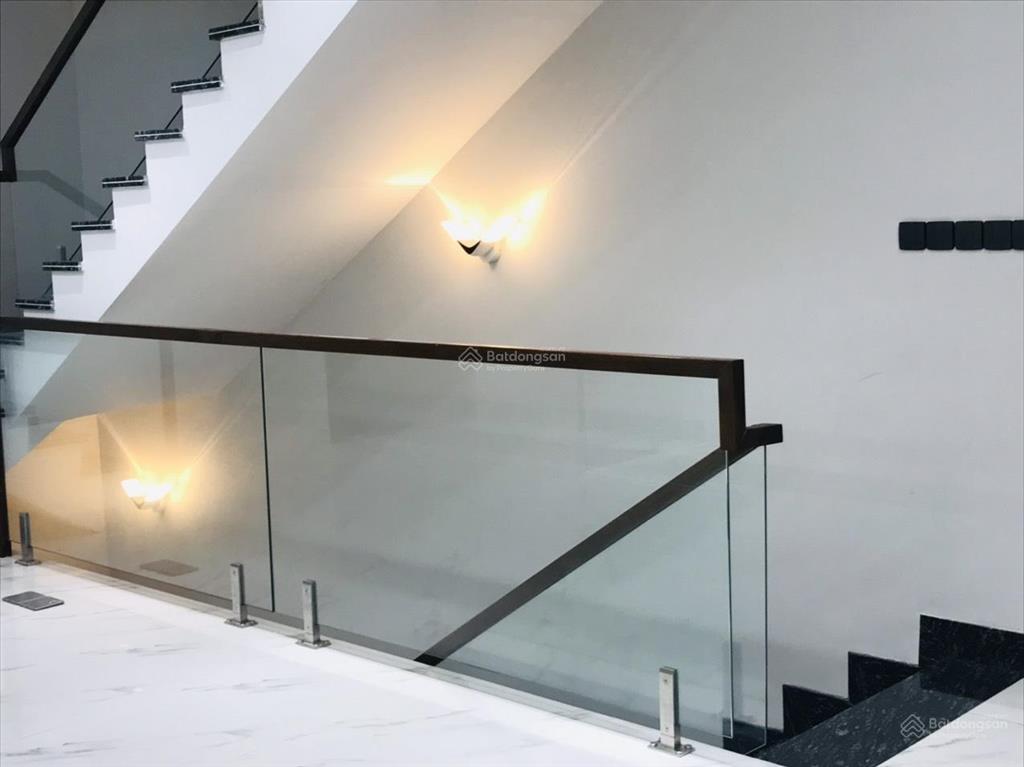 Bán shophouse sarica sala giá 72 tỷ