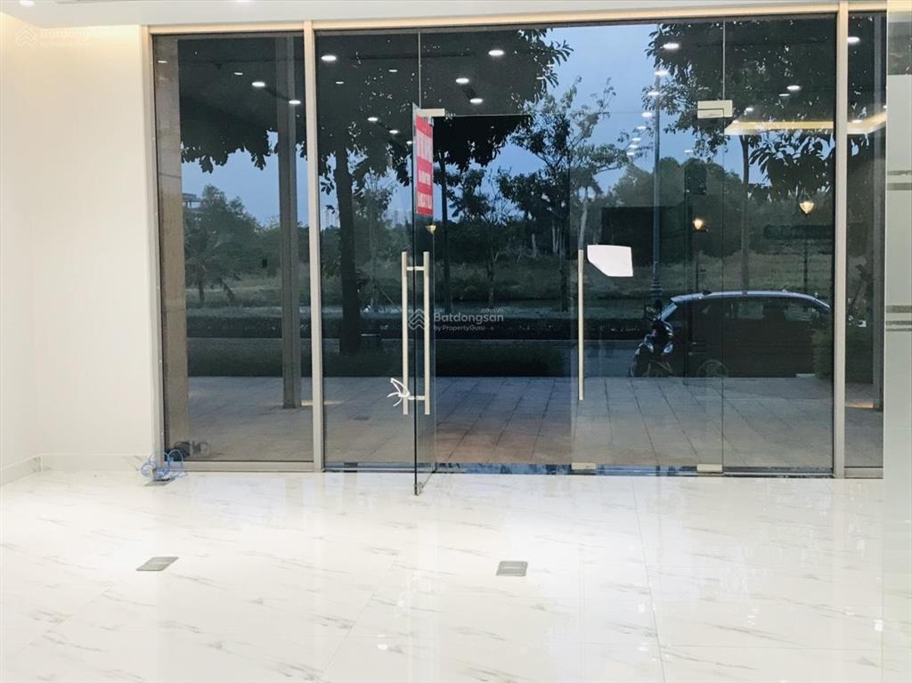 Bán shophouse sarica sala giá 72 tỷ