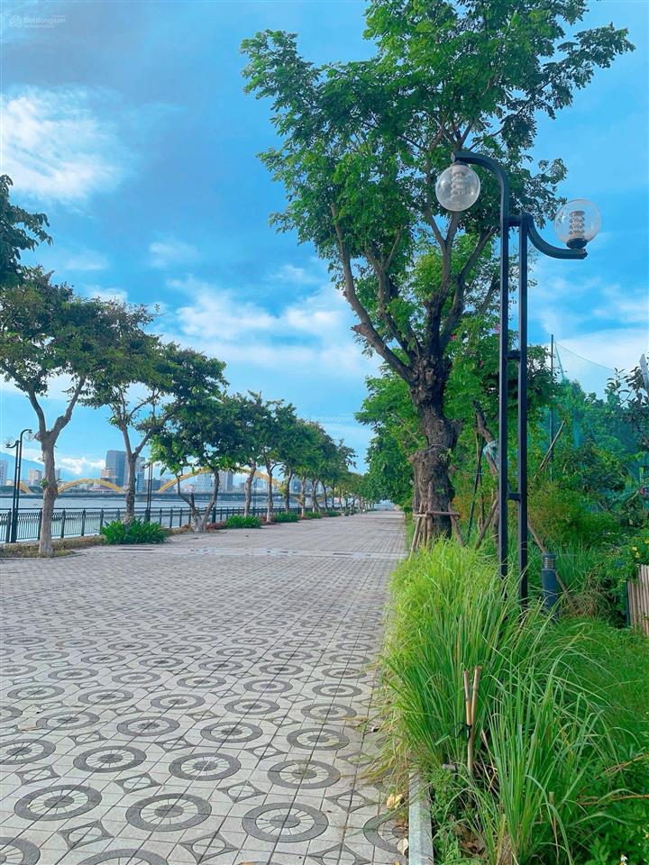 Đất biệt thự view sông khu euro village 1, dt 252 m2 giá 260 tr/m2, hai mặt tiền,  0935 121 ***