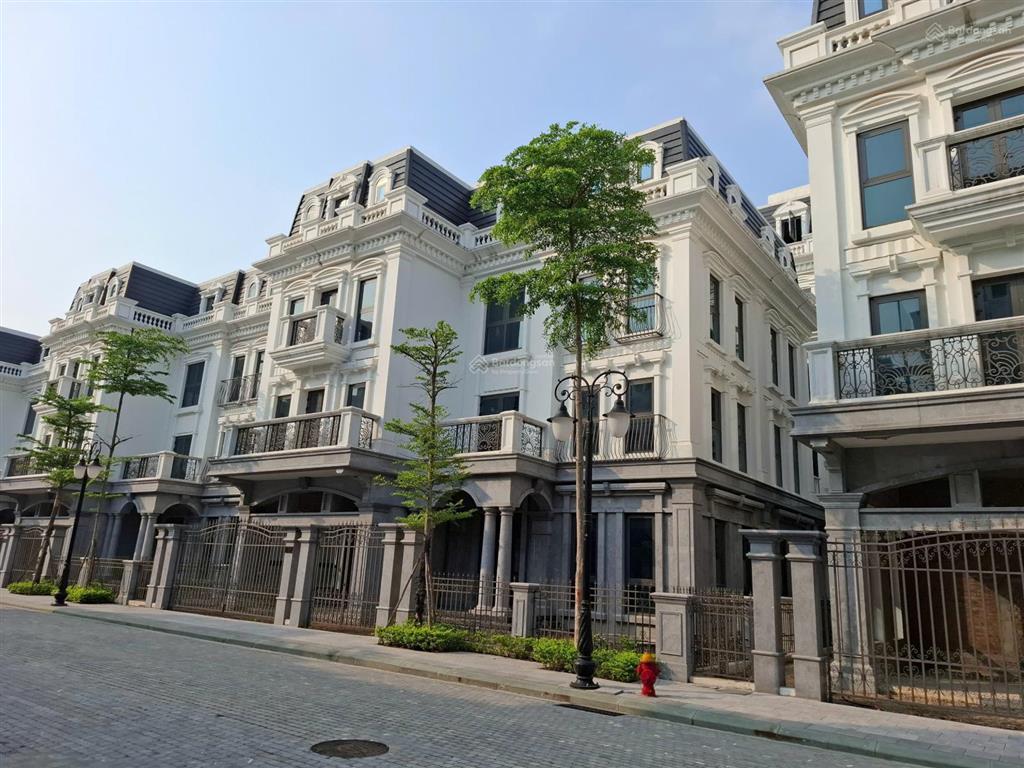 Bán biệt thự đơn lập tây thăng long, tây tựu 315m2. mt 20m. xây 3 tầng bề thế. sổ đỏ. 78 tỷ tl