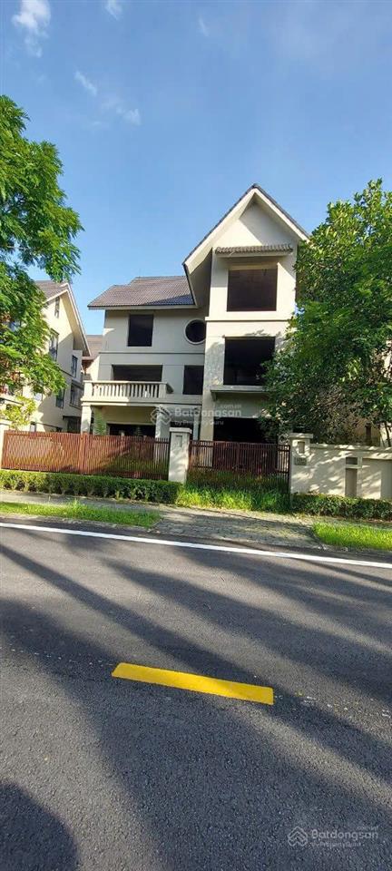 Bán biệt thự đơn lập kđt sunny garden sài sơn, quốc oai 300m2, xây 3 tầng + tum. 36.5 tỷ tl nhanh