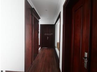 Bán gấp biệt thự đơn lập thành phố giao lưu, hn 260m2, xây mới 4 tầng thang máy, kd tốt. 90 tỷ