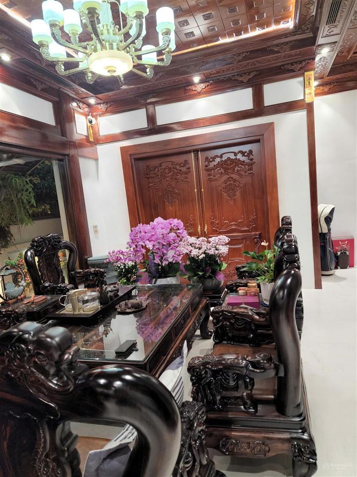 Cần bán gấp liền kề mặt phố kđt mỹ đình 142m2. mt 6.5m. 5 tầng. kd sầm uất. 65 tỷ tl nhanh