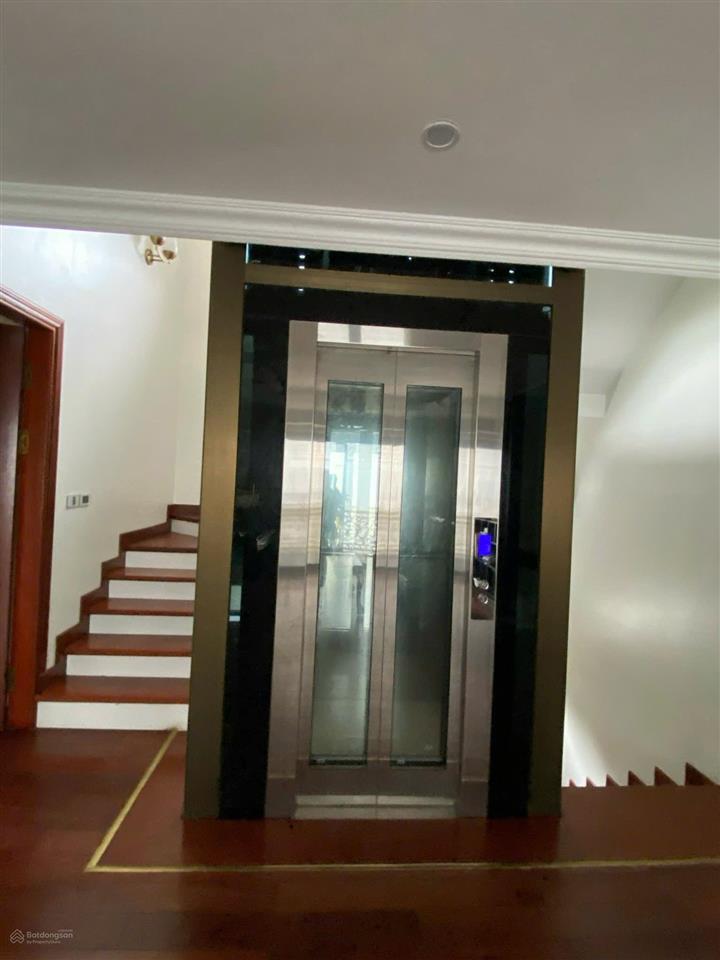 Bán biệt thự vip mặt phố thép mới kđt việt hưng  long biên 200m2. mt 11m. 3.5 tầng. 58.5 tỷ tl