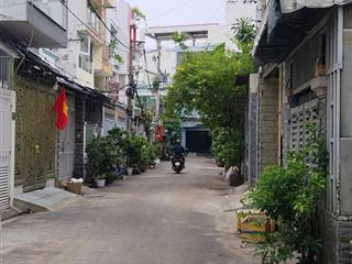 Nhà 2 tầng vườn lài tân phú dt 4x8. chỉ 4,05 tỷ còn bớt. hẻm thông. vài bước ra hẻm xe tải