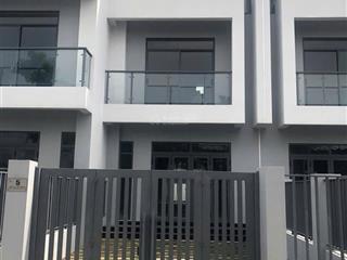 Bán nhà phố cao cấp khu đô thị đông tăng long  quận 9