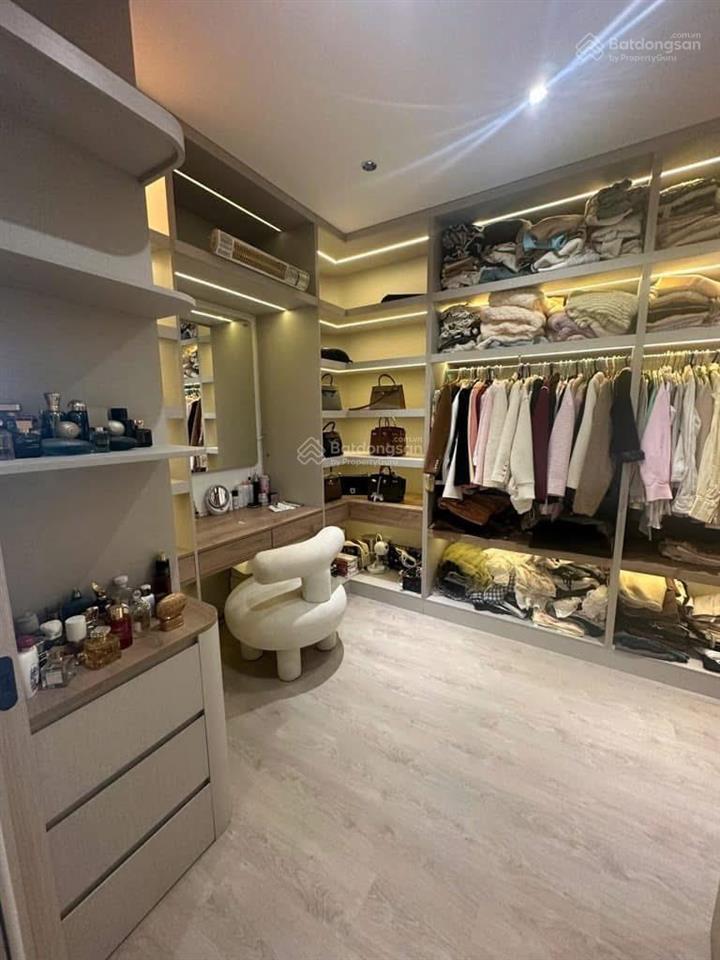 Hàng siêu mẫu  liền kề 5 tầng thang máy  dt 120m2 mt 6m5  view nhiều triệu đô  giá 36 tỷ