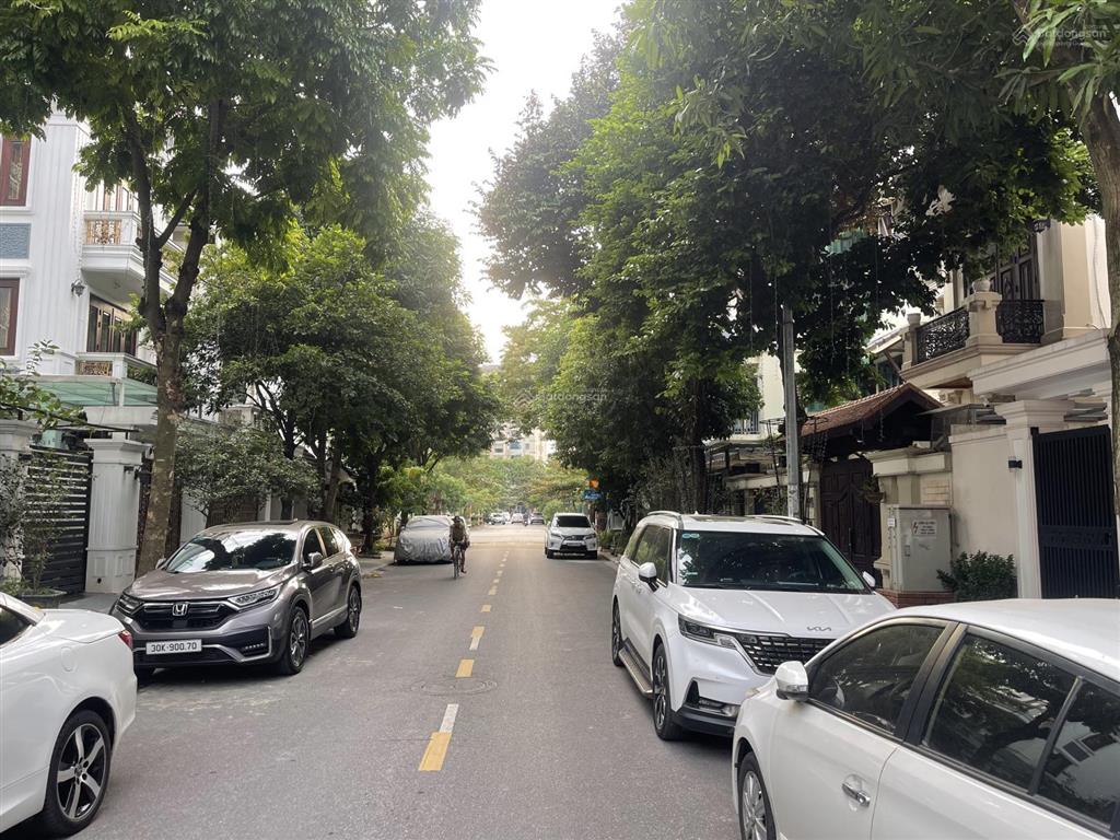 Bt liền kề 120m2 full nội thất chính chủ cần bán nhanh