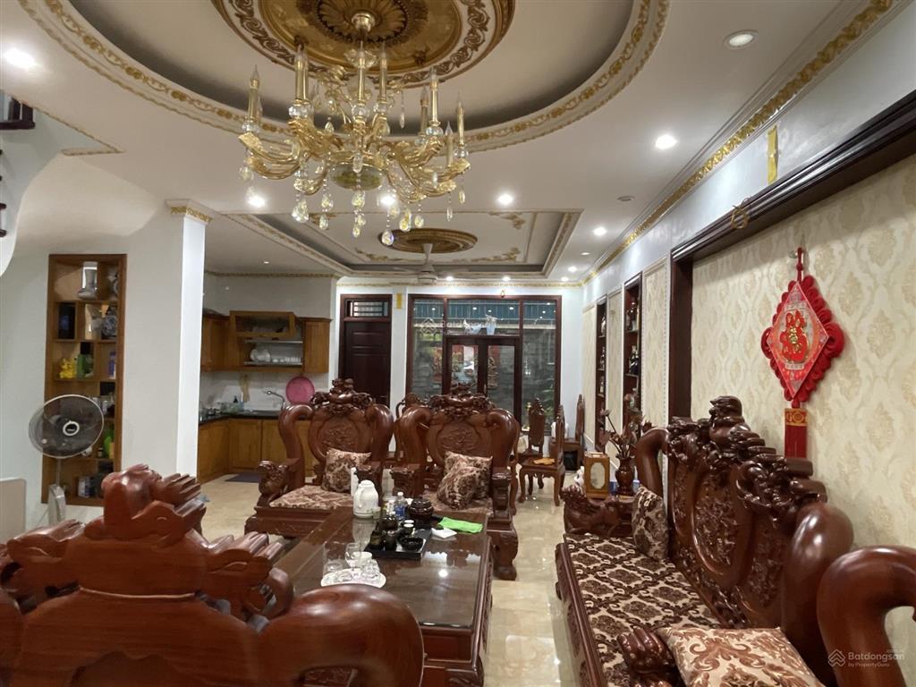 Bt liền kề 120m2 full nội thất chính chủ cần bán nhanh