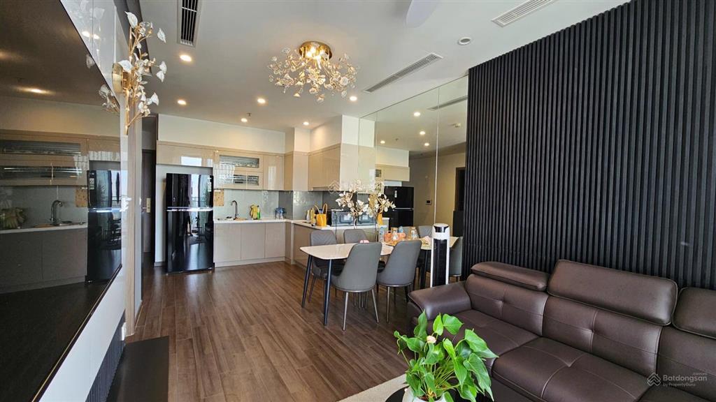 Đẹp thổn thức  71m2  2n 2vs  tầng cao  hoàn thiện tâm huyết