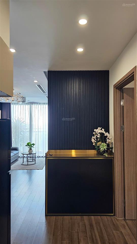 Đẹp thổn thức  71m2  2n 2vs  tầng cao  hoàn thiện tâm huyết