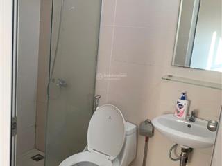 Cho thuê tầng trệt chung nhiêu tứ, đường hoa sứ, phường 7, quận phú nhuận, ngang 8 x 6m dài, 90m2